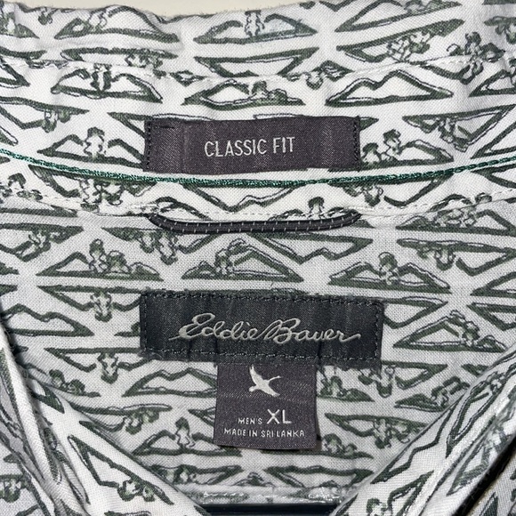 Eddie Bauer Classic Fit Short Sleeve Button Up Shirt — XL - Picture 2 of 3